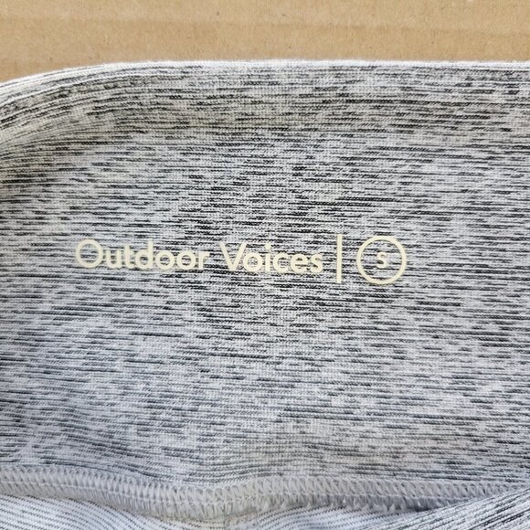 42. Outdoor Voices Women Gray  Mid Rise Two tone 3/4 Legging Pants Size Small - Picture 10 of 11